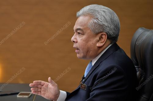 DATUK SERI AMRAN MOHAMED ZIN
