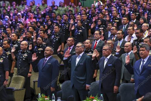 DATUK SERI SAIFUDDIN NASUTION ISMAIL