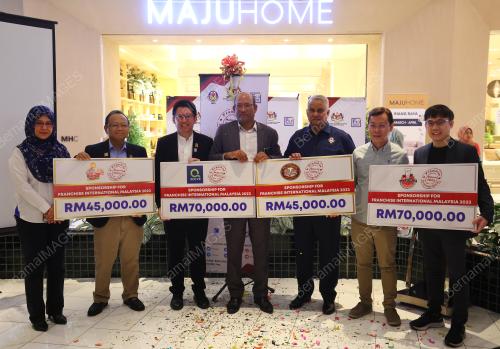 DATUK AZMAN MOHD YUSOF