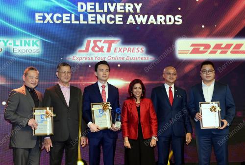 PTJ15_14112019_ANUGERAH_BN201911127435