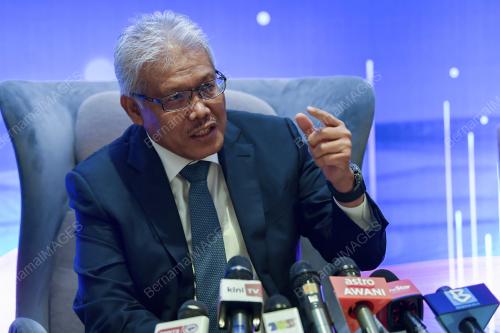 DATUK SERI HAMZAH ZAINUDDIN