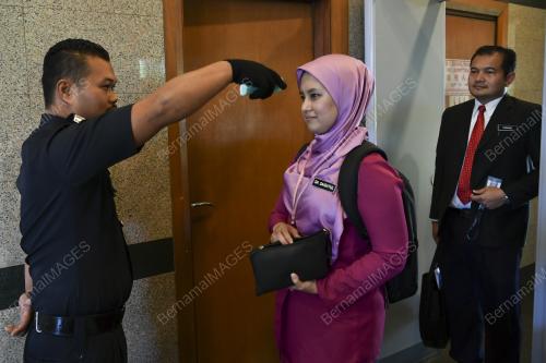 BANGUNAN PERDANA PUTRA IMBAS SUHU CEGAH COVID-19