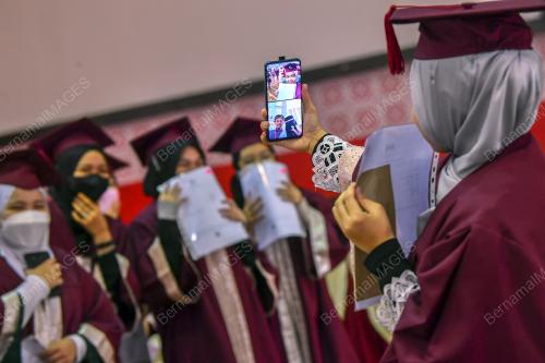 KEPUTUSAN PEPERIKSAAN SPM 2021