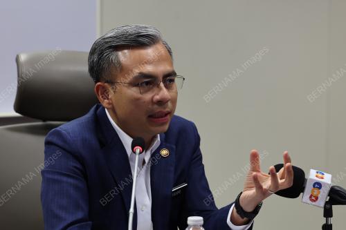 FAHMI FADZIL