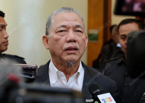 DATUK SERI FADILLAH YUSOF