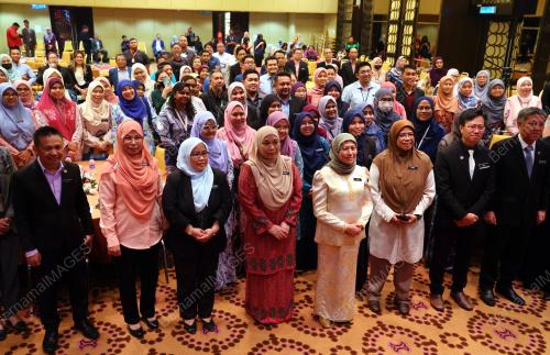 DATUK SERI NANCY SHUKRI