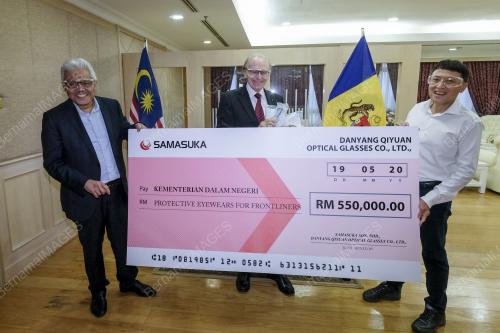 DATUK SERI HAMZAH ZAINUDDIN