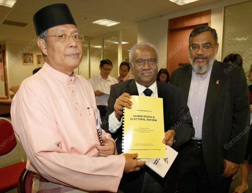 TAN SRI ABDUL AZIZ YUSOF