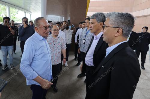 DATUK SERI ANWAR IBRAHIM