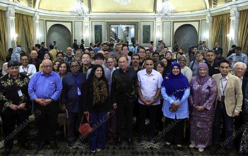 DATUK SERI ANWAR IBRAHIM