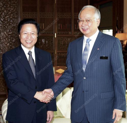MOHD NAJIB TUN ABDUL RAZAK