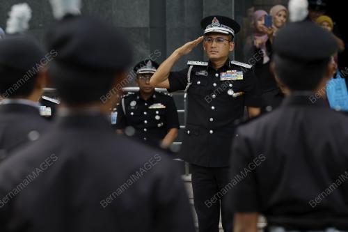 DATUK SERI KHAIRUL DZAIMEE DAUD