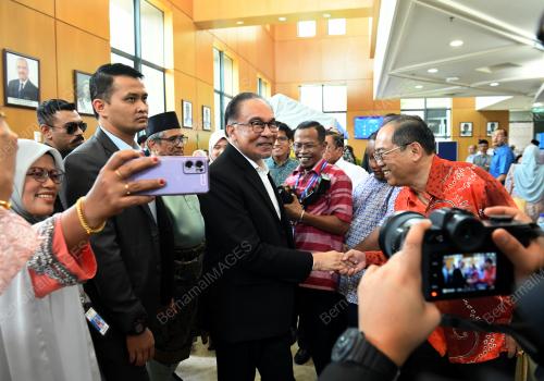 DATUK SERI ANWAR IBRAHIM