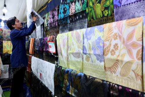 TINJAUAN PERSIAPAN HARI RAYA AIDILFITRI