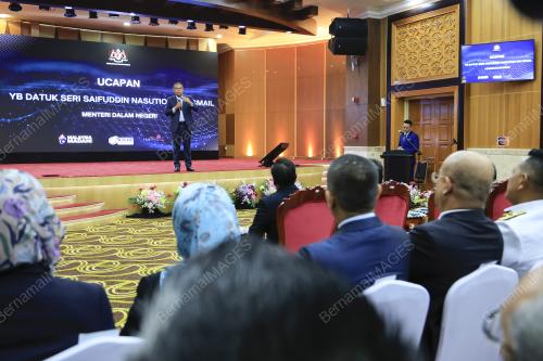 DATUK SERI SAIFUDDIN NASUTION ISMAIL