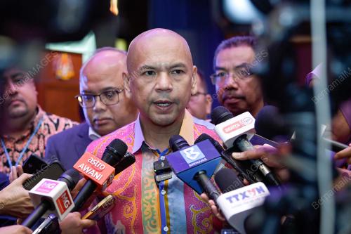 DATUK ARMIZAN MOHD ALI