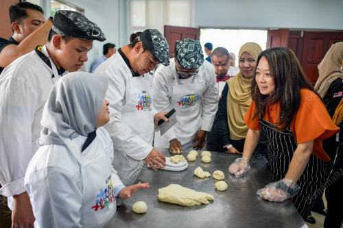 HANNAH YEOH