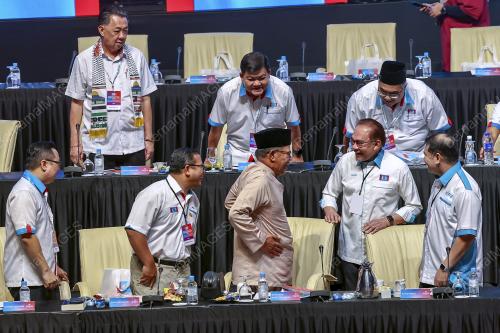 DATUK SERI ANWAR IBRAHIM