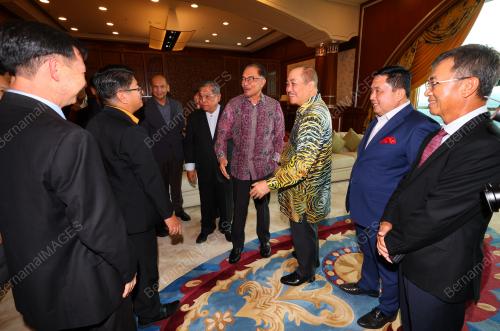 DATUK SERI ANWAR IBRAHIM