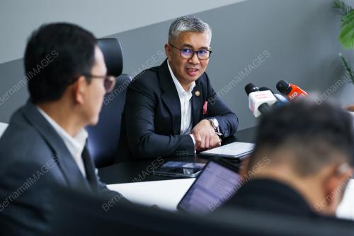 TENGKU DATUK SERI ZAFRUL ABDUL AZIZ