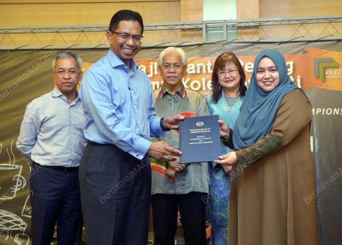 PTJ15_29102015_ALUMNI