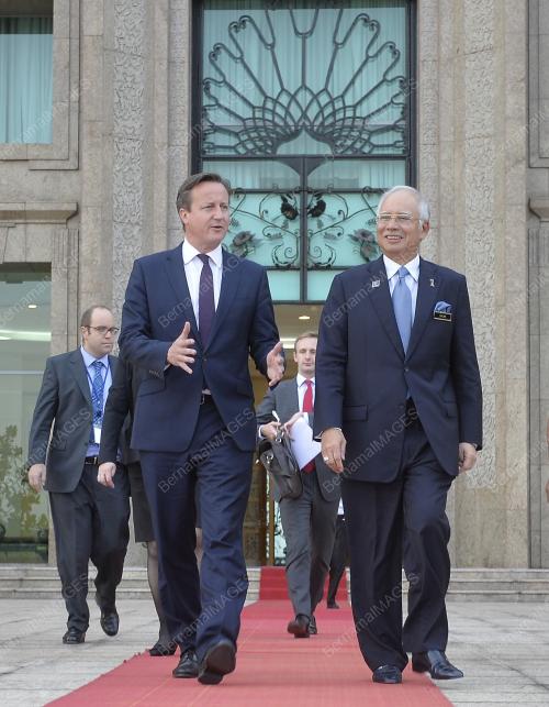 PTJ15_30072015_PM_CAMERON