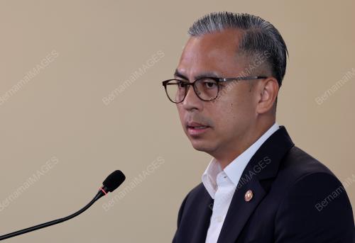 DATUK FAHMI FADZIL