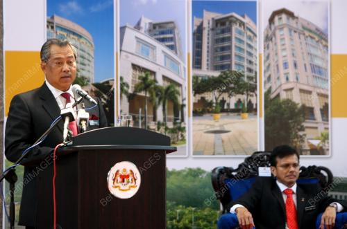 TAN SRI MUHYIDDIN YASSIN