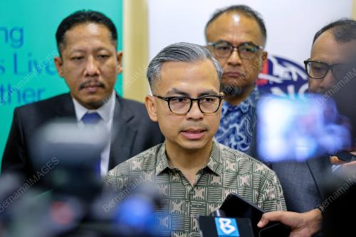 FAHMI FADZIL