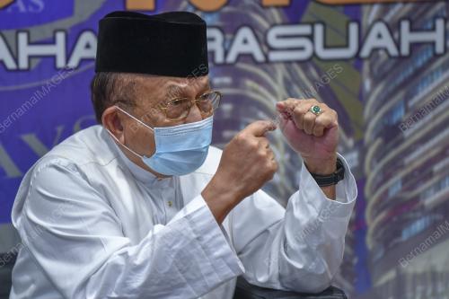 TAN SRI DR RAIS YATIM