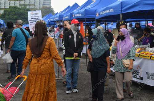 PROGRAM TRANSFORMASI PASAR MALAM