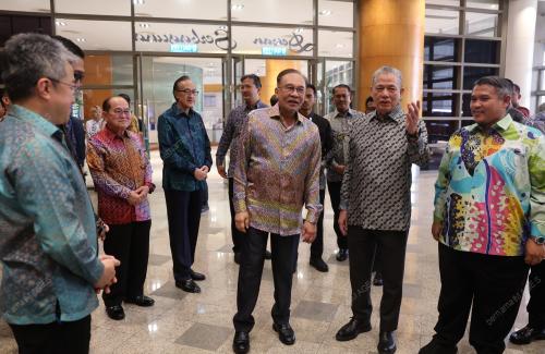 DATUK SERI ANWAR IBRAHIM