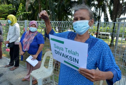 TINJAUAN PEMBERIAN VAKSIN ORANG ASLI