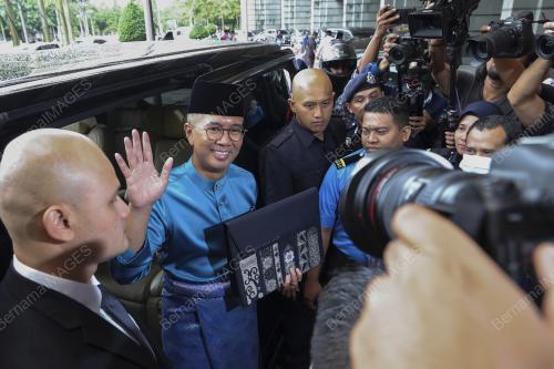 TENGKU DATUK SERI ZAFRUL TENGKU ABDUL AZIZ