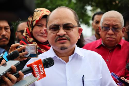 DATUK SERI SHAMSUL ISKANDAR MOHD AKIN