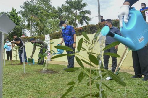 DATUK SERI DR SHAHIDAN KASSIM