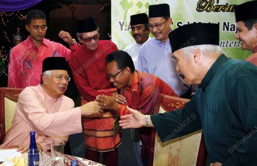 MOHD NAJIB TUN ABDUL RAZAK