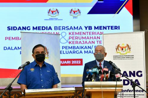 DATUK SERI MAHADZIR KHALID