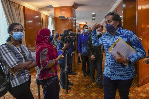 KHAIRY JAMALUDDIN