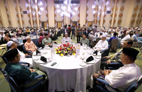 DATUK SERI HAJIJI NOOR