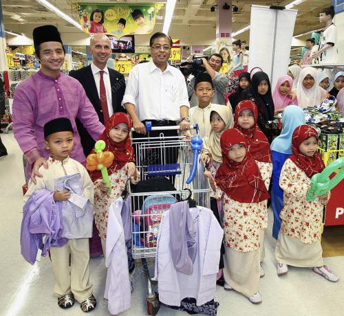 ISMAIL SABRI YAAKOB