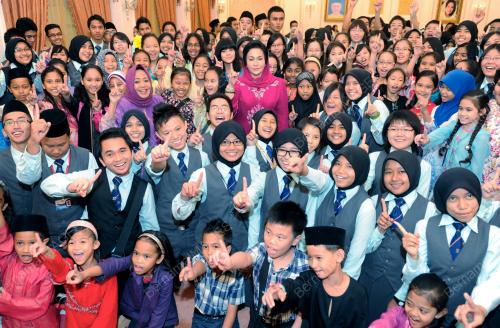DATIN SERI ROSMAH MANSOR