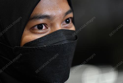 SITI NUR ALIA MANSOR