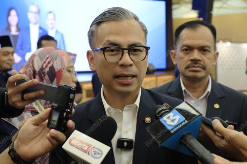 FAHMI FADZIL