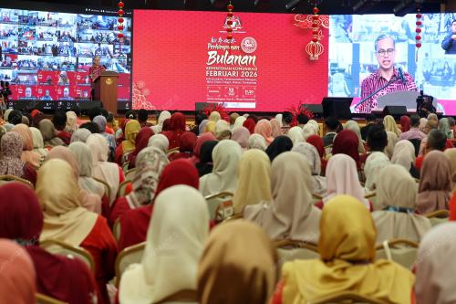 DATUK FAHMI FADZIL