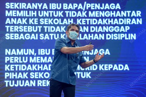 DATUK DR MOHD RADZI MD JIDIN