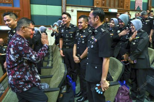 DATUK SERI SAIFUDDIN NASUTION ISMAIL