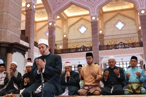 DR ZULKIFLI HASAN