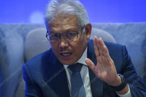 DATUK SERI HAMZAH ZAINUDDIN