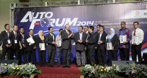 PTJ16_15052014_AUTO_FORUM